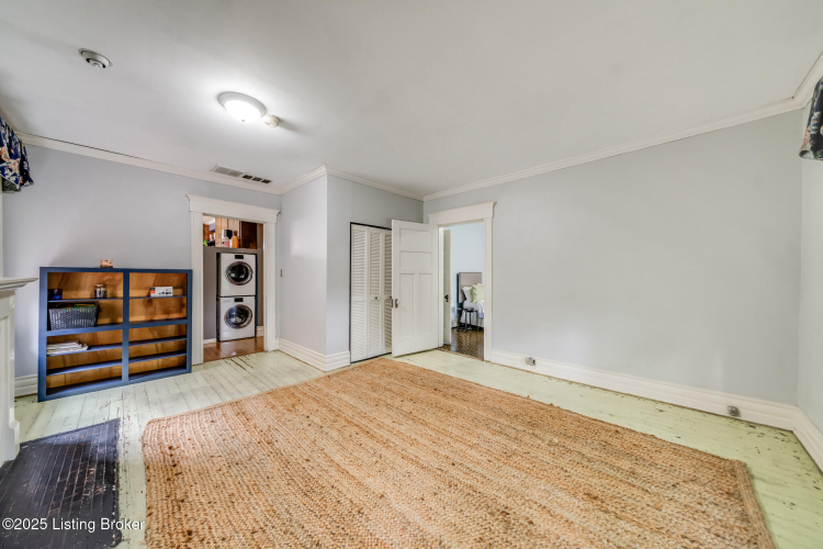 Listing Image 64