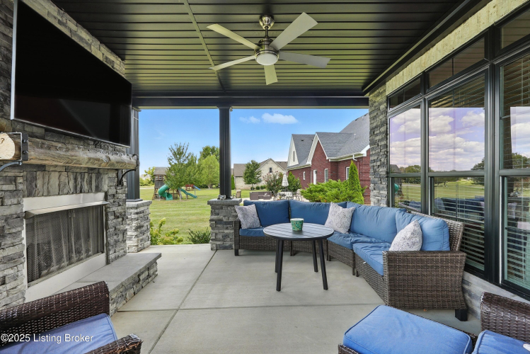 Listing Image 57