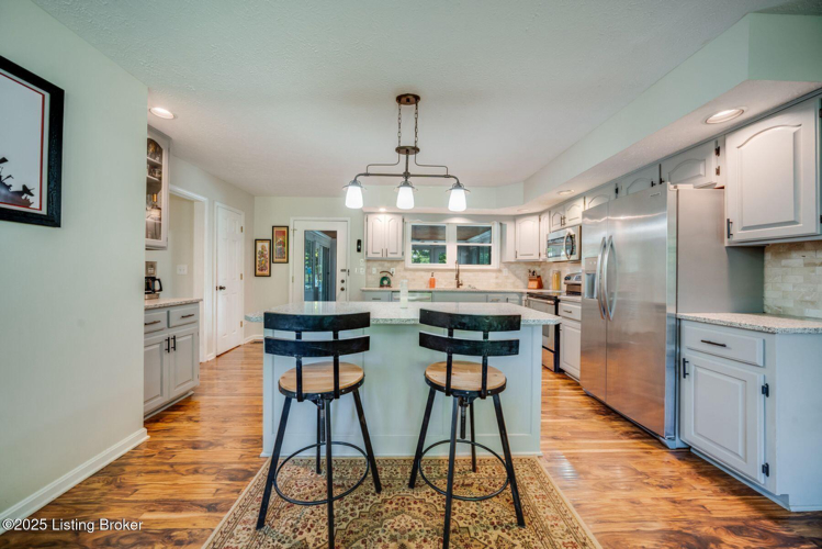 Listing Image 13