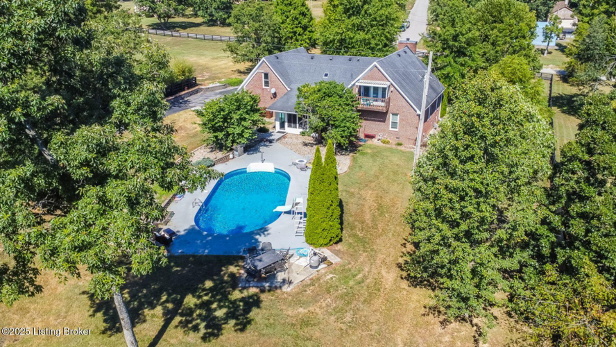 Listing Image 79