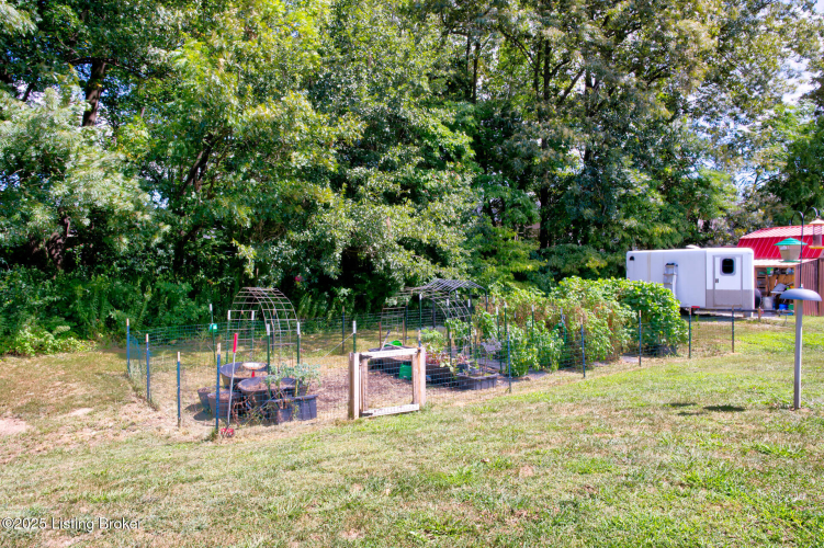 Listing Image 42