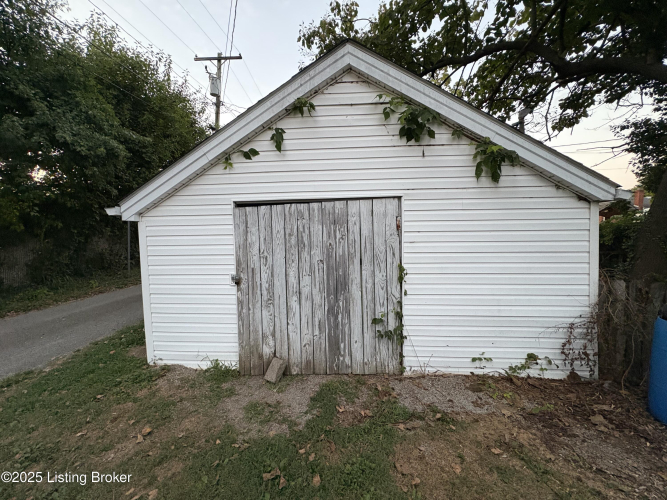Listing Image 31