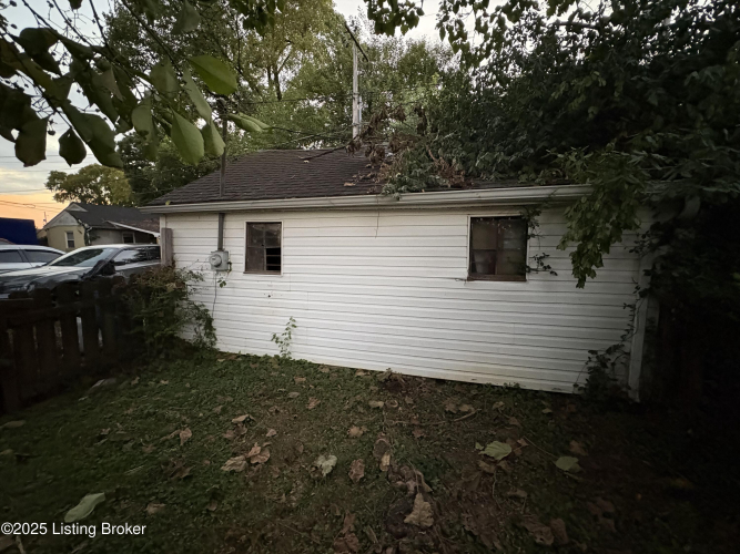 Listing Image 33