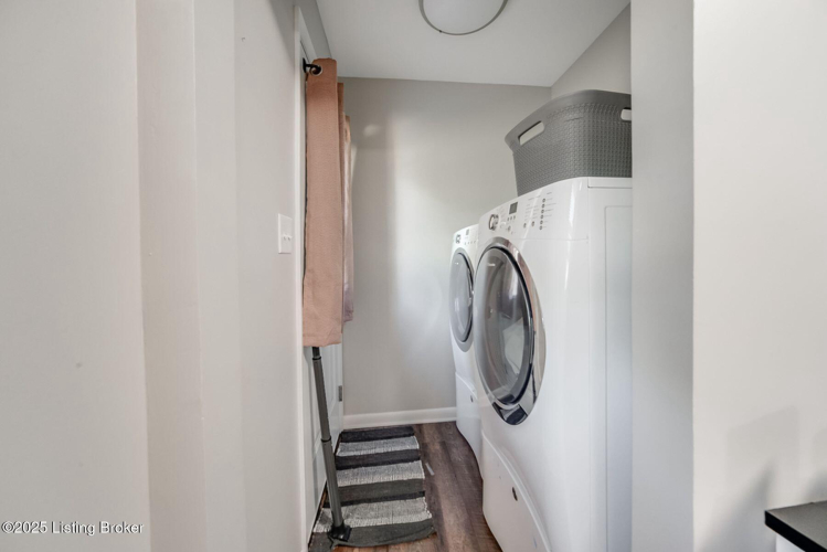 Listing Image 18