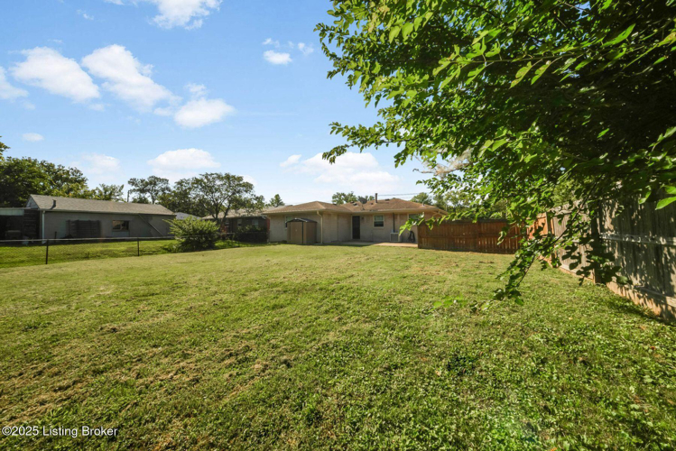 Listing Image 24