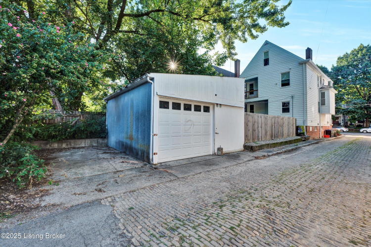 Listing Image 27