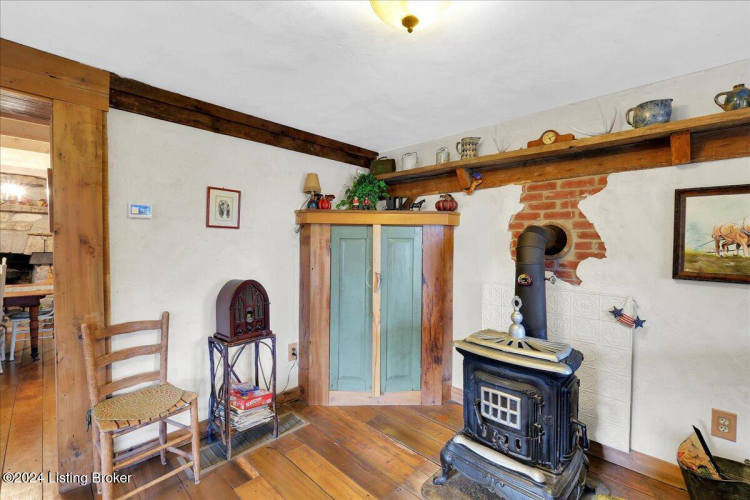 Listing Image 23