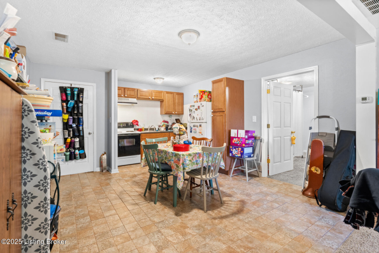 Listing Image 53