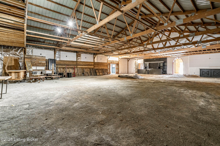 Listing Image 16
