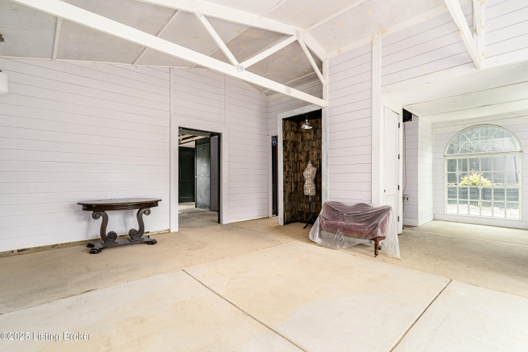 Listing Image 39
