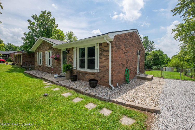 Listing Image 27
