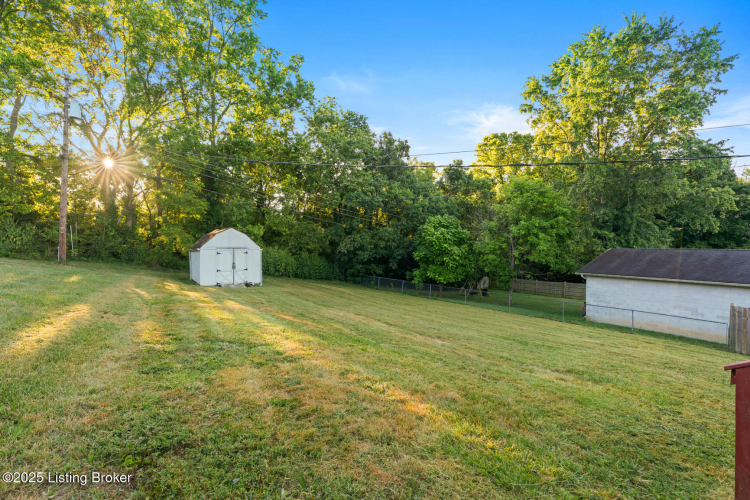 Listing Image 17