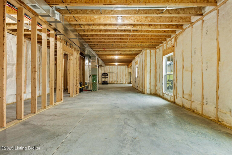 Listing Image 28