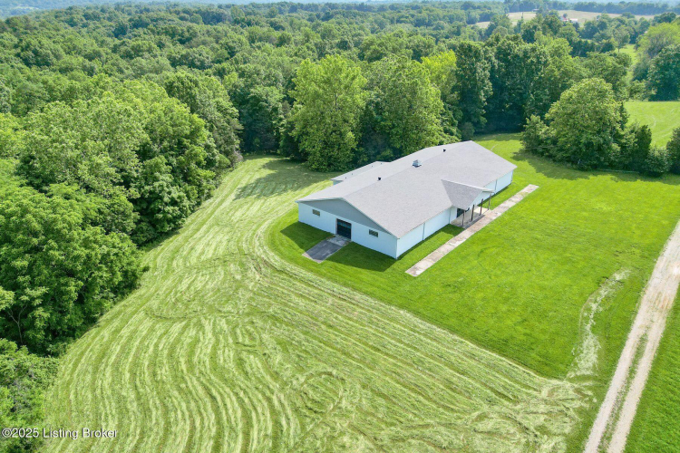Listing Image 10