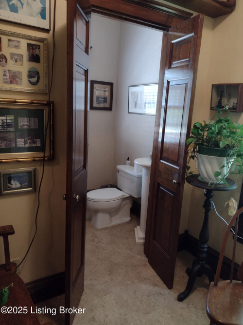 Listing Image 23
