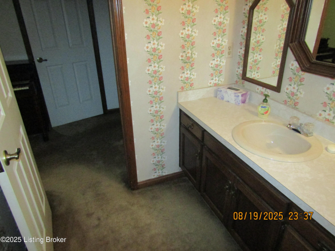 Listing Image 30