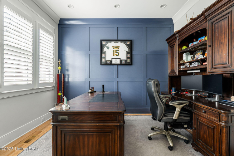 Listing Image 21