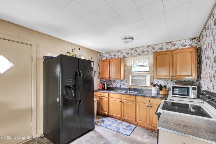 Listing Image 18