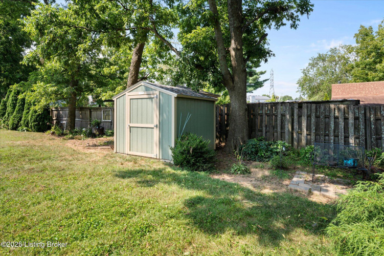 Listing Image 8