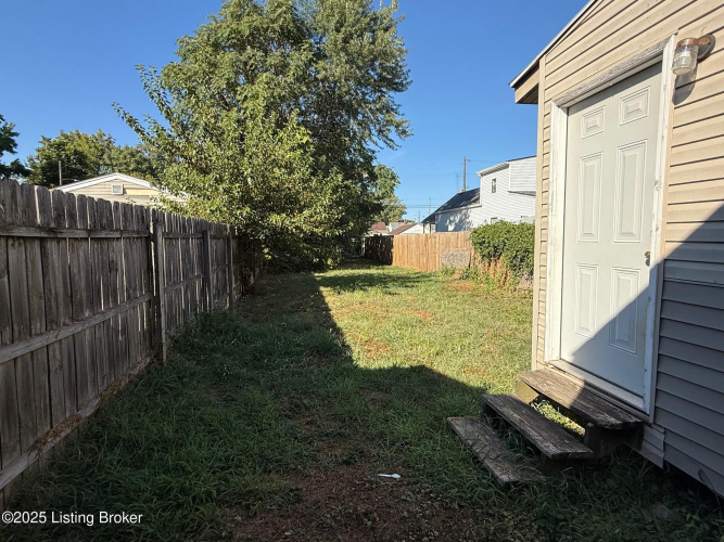 Listing Image 24