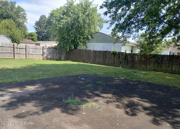 Listing Image 16