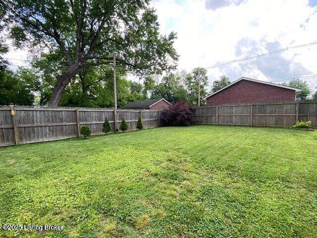Listing Image 40