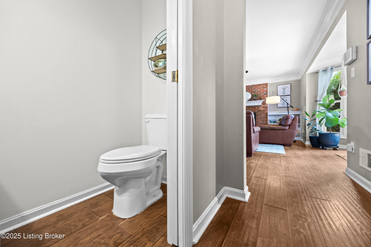 Listing Image 22