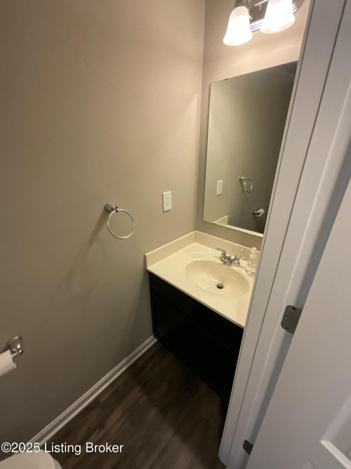 Listing Image 21