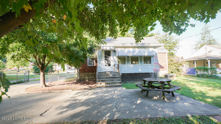 Listing Image 19