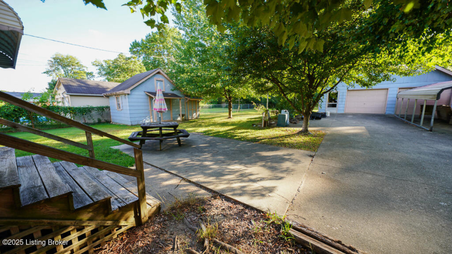 Listing Image 20