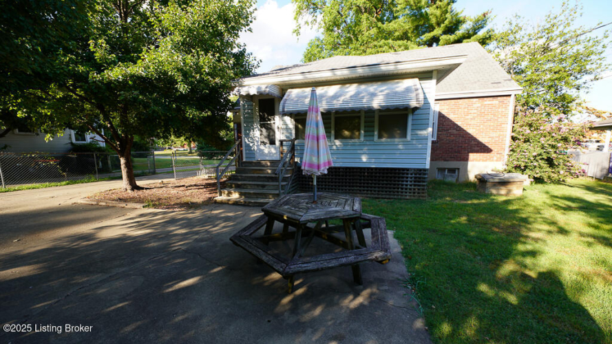 Listing Image 22