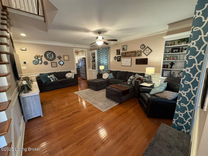 Listing Image 14