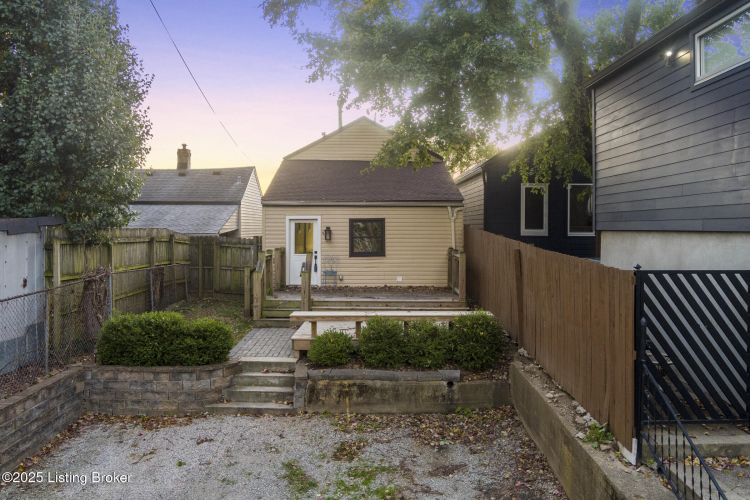 Listing Image 20