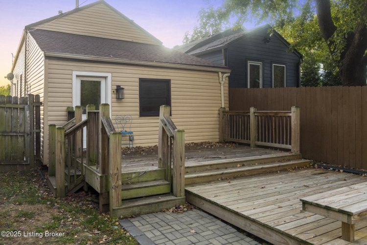 Listing Image 24