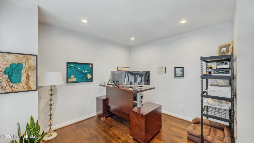 Listing Image 23