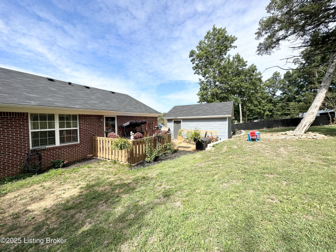 Listing Image 16