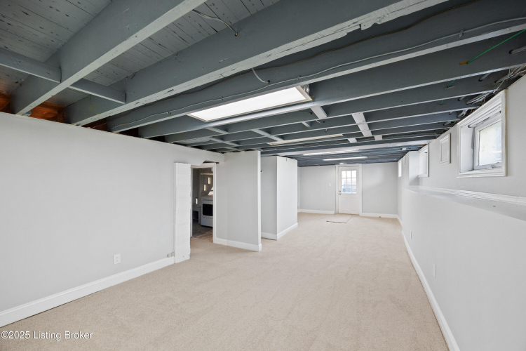 Listing Image 25