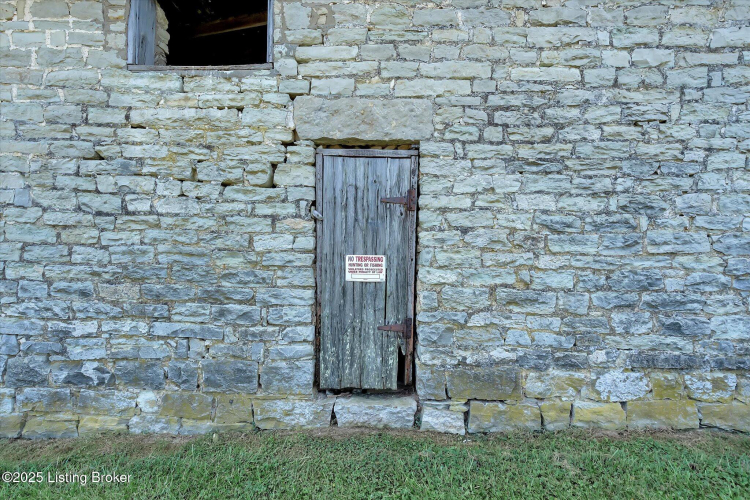 Listing Image 31