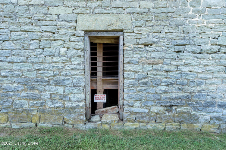 Listing Image 32