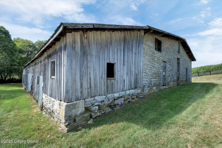 Listing Image 36
