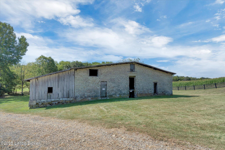 Listing Image 40