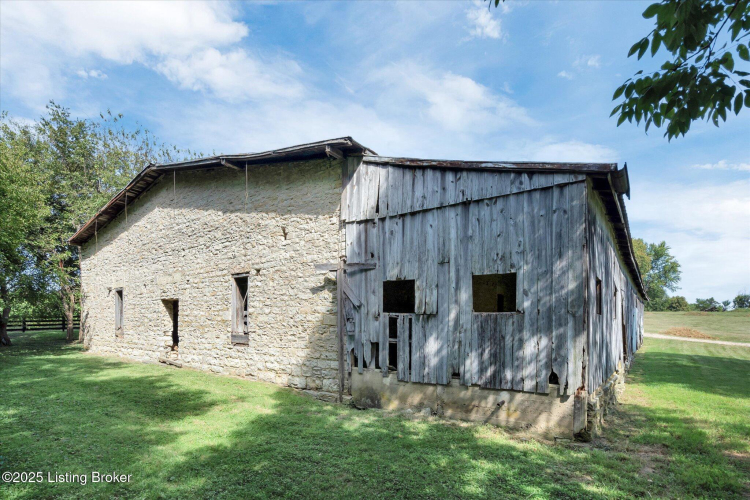 Listing Image 41