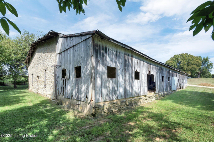Listing Image 42