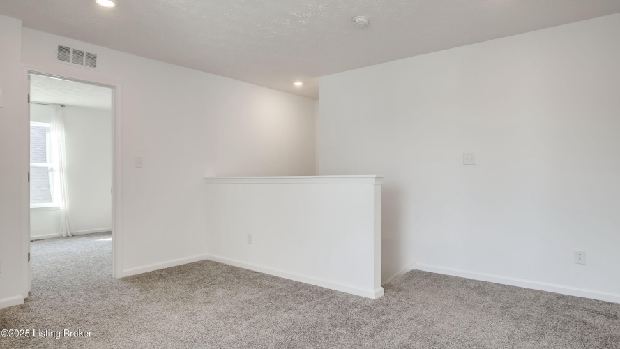 Listing Image 38