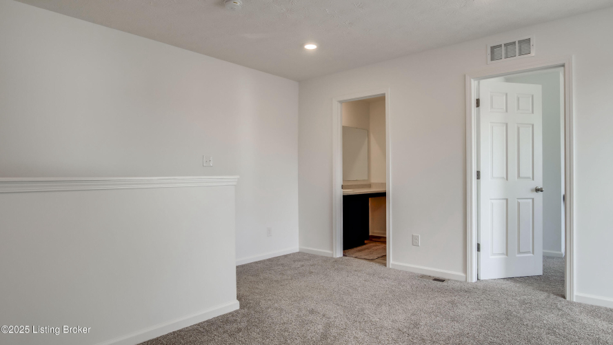 Listing Image 42