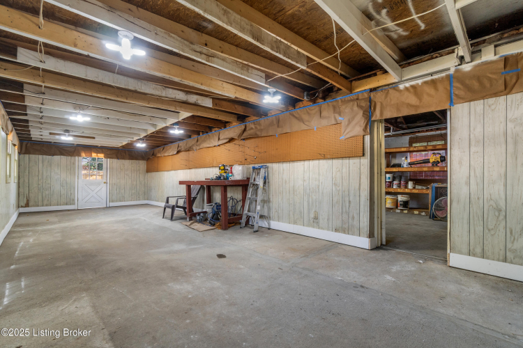 Listing Image 36