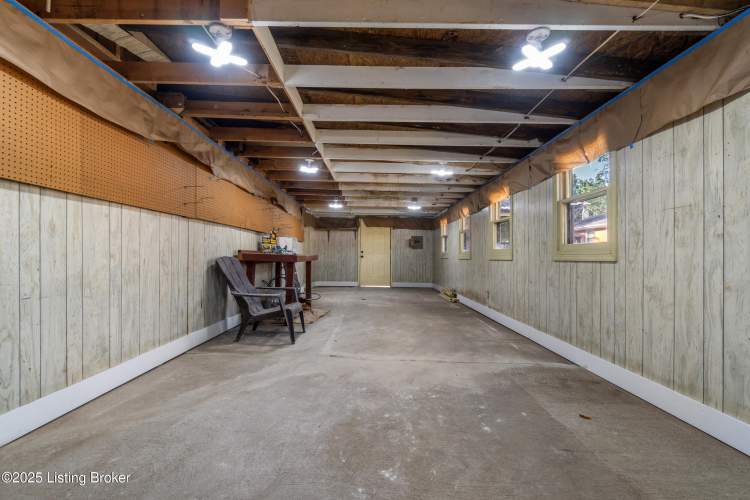 Listing Image 37
