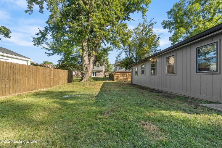 Listing Image 38