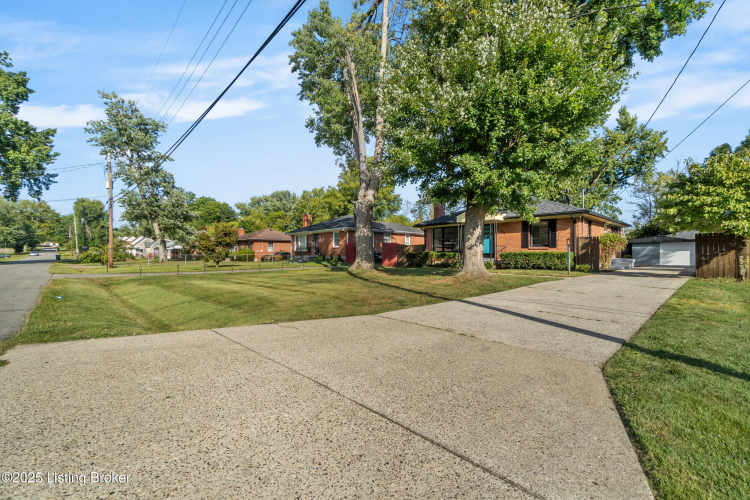 Listing Image 42