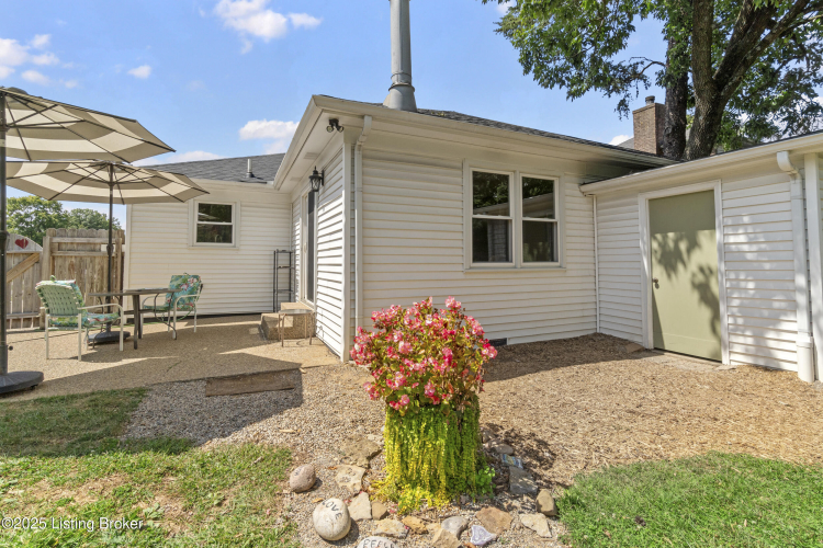 Listing Image 37